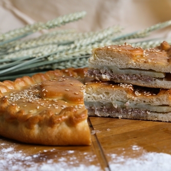 Пирог с мясом и капустой 1 кг - Печка-матушка.рф